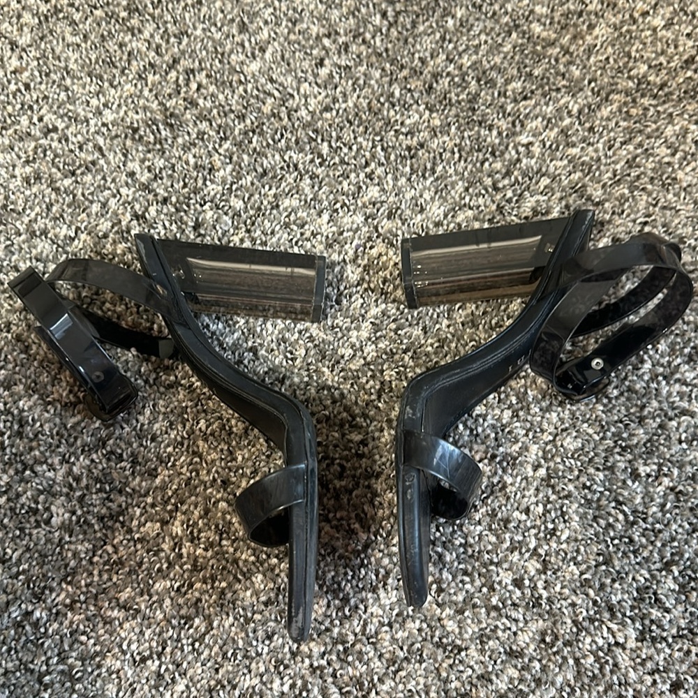 SOLD! 🤪 - Picture 2 of 4